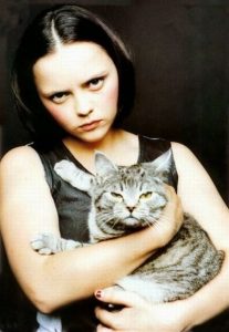 christina-ricci-et-son-chat