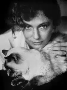 jacqueline-bisset-et-son-chat