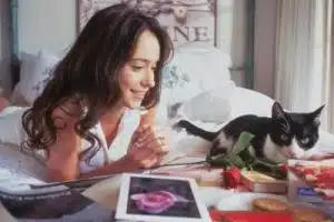 jennifer-love-hewitt-et-son-chat
